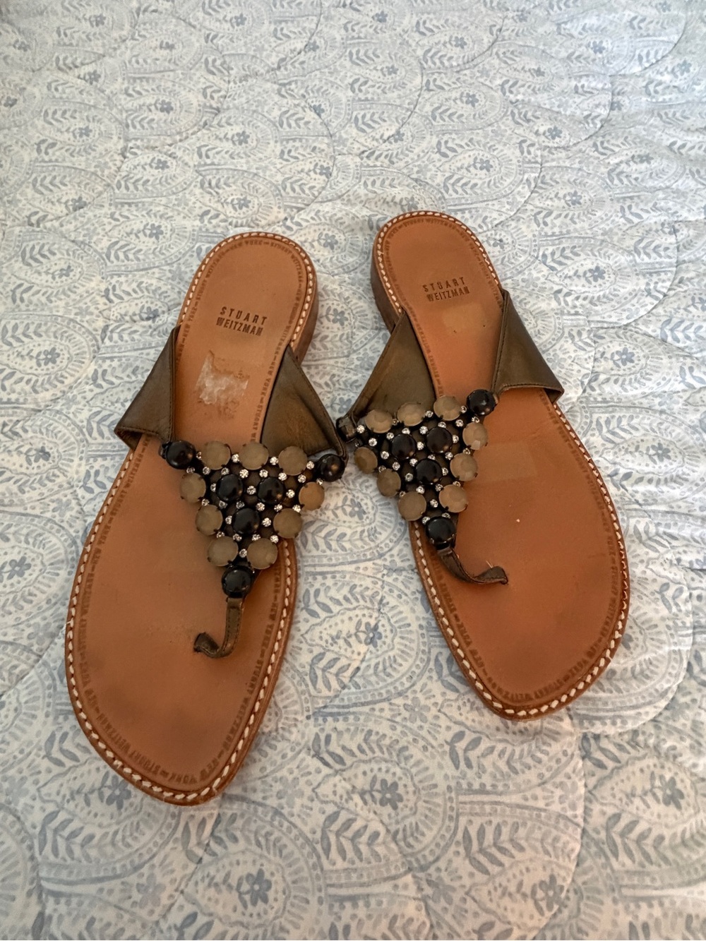 Stuart Weitzman jeweled thong flat sandals in size 9